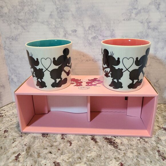 Sango Disney Mickey And Minnie Sweethearts Mugs Set of 2 VHTF - Picture 7 of 9